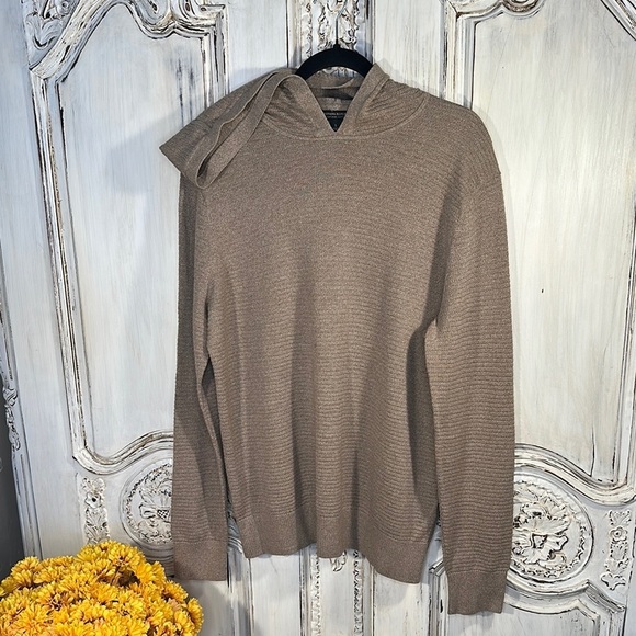 Banana Republic Supima Cotton Men's Tan Hoodie Sweater - Picture 1 of 8